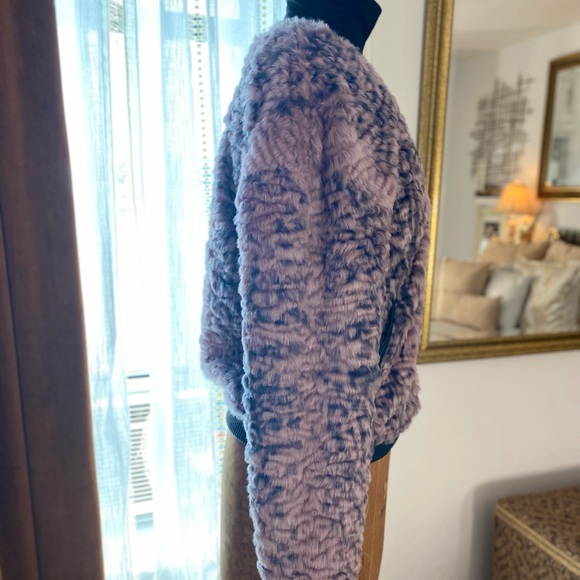 Lavender Faux Fur GUESS Jacket - Picture 4 of 9